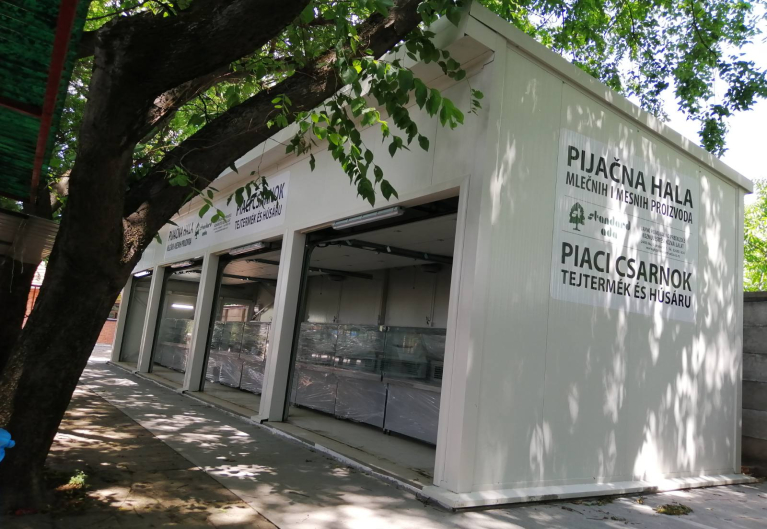 Új tejcsarnok az adai piacon