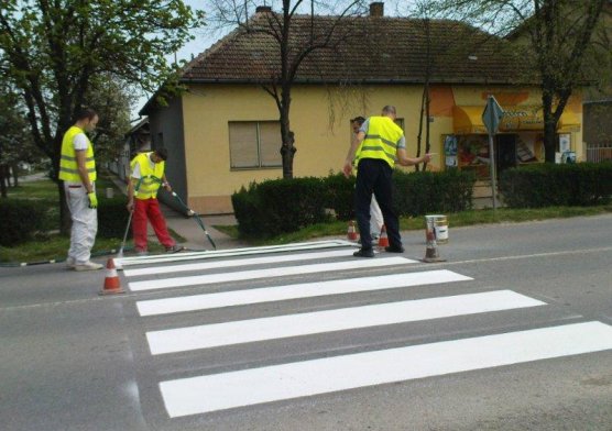 farbanje_horizontalne_signalizacije_1_20160406_1161574860